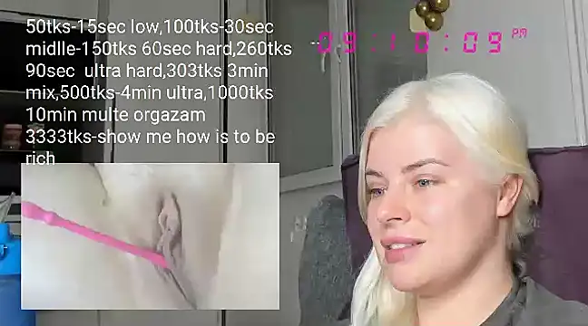 Snapshot of queenofthenighttt chatting on 02.26.25 queenofthenighttt online show from 02.26.25