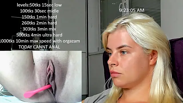 Snapshot of queenofthenighttt chatting on 09.19.25 queenofthenighttt online show from 09.19.25