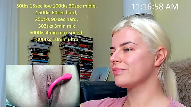 Snapshot of queenofthenighttt chatting on 11.28.25 queenofthenighttt online show from 11.28.25