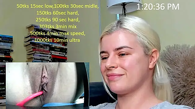 Snapshot of queenofthenighttt chatting on 12.14.25 queenofthenighttt online show from 12.14.25