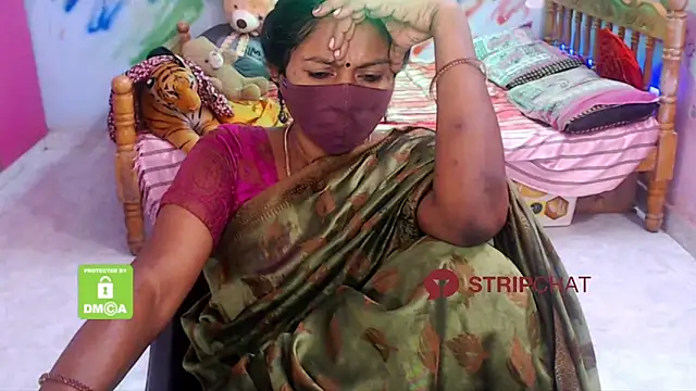 Snapshot of Novapol chatting on 12.08.24 Novapol online show from 12.08.24