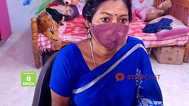 Snapshot of Novapol chatting on 02.09.25 Novapol online show from 02.09.25