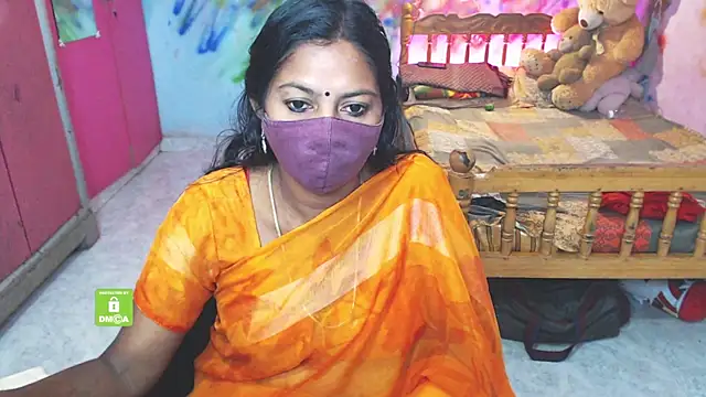 Snapshot of Novapol chatting on 12.05.25 Novapol online show from 12.05.25