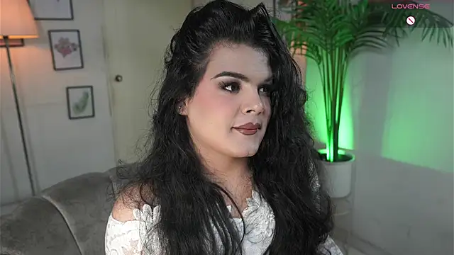 artechloe online show from 10.15.25