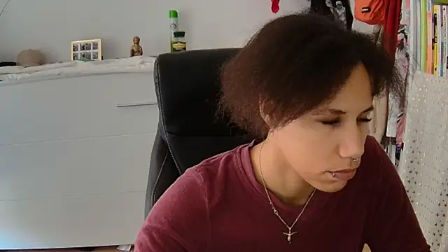 Snapshot of AaliyahHarris chatting on 03.19.25 AaliyahHarris online show from 03.19.25