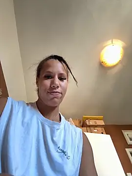 Snapshot of AaliyahHarris chatting on 10.05.25 AaliyahHarris online show from 10.05.25