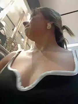 Snapshot of Hall_16 chatting on 12.12.24 Hall 16 online show from 12.12.24