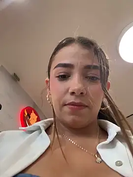 Snapshot of Hall_16 chatting on 09.17.25 Hall 16 online show from 09.17.25