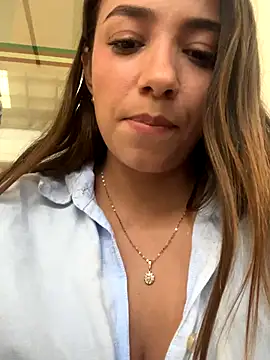 Snapshot of Hall_16 chatting on 10.02.25 Hall 16 online show from 10.02.25