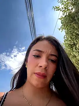 Snapshot of Hall_16 chatting on 10.05.25 Hall 16 online show from 10.05.25