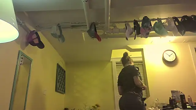 MaddisonX online show from 12.01.25