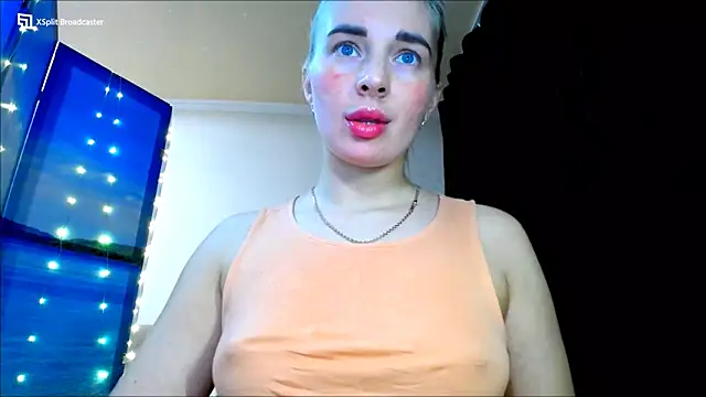 Snapshot of miaa_sunn chatting on 12.10.24 miaa sunn online show from 12.10.24