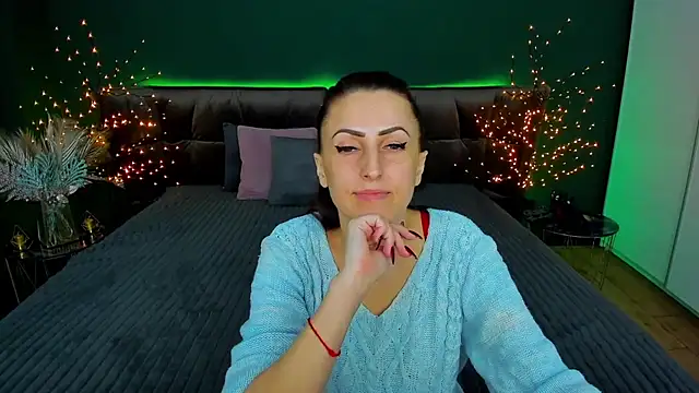 Rebecca Diamond online show from 02.02.25