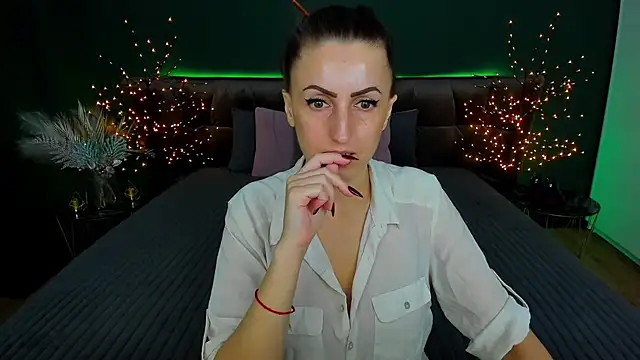 Rebecca Diamond online show from 02.05.25