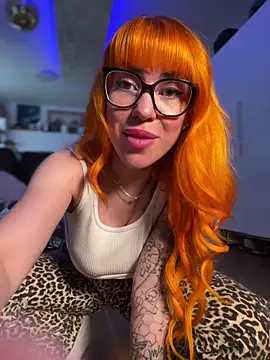 Snapshot of Pia_July_ chatting on 01.15.25 Pia July online show from 01.15.25