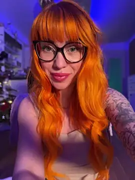 Snapshot of Pia_July_ chatting on 01.15.25 Pia July online show from 01.15.25