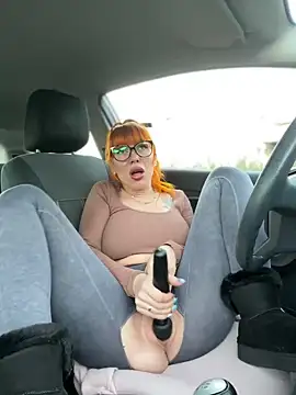 Snapshot of Pia_July_ chatting on 01.19.25 Pia July online show from 01.19.25