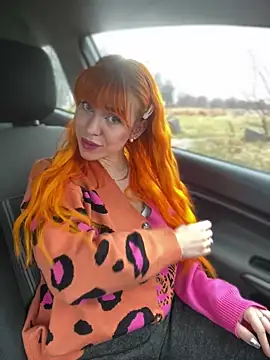 Snapshot of Pia_July_ chatting on 01.23.25 Pia July online show from 01.23.25