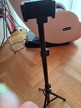 Snapshot of Pia_July_ chatting on 09.10.25 Pia July online show from 09.10.25