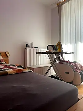 Snapshot of Pia_July_ chatting on 09.16.25 Pia July online show from 09.16.25