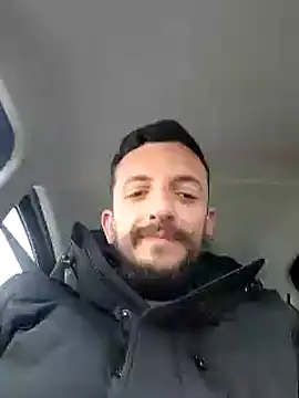 Snapshot of Lore93s chatting on 03.22.25 Lore93s online show from 03.22.25