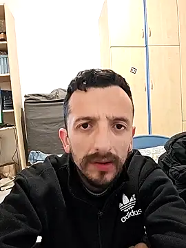 Snapshot of Lore93s chatting on 03.29.26 Lore93s online show from 03.29.26