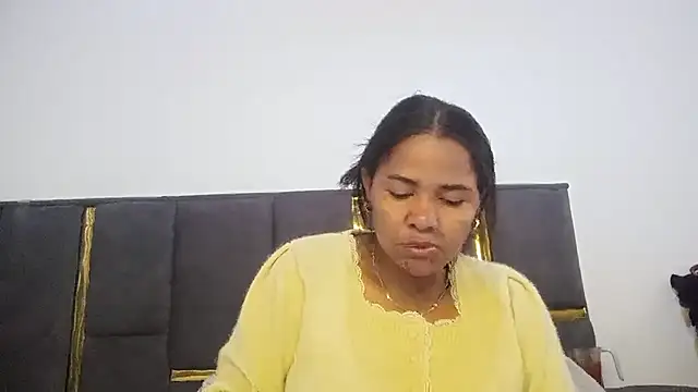 Snapshot of aleixane chatting on 06.24.26 aleixane online show from 06.24.26