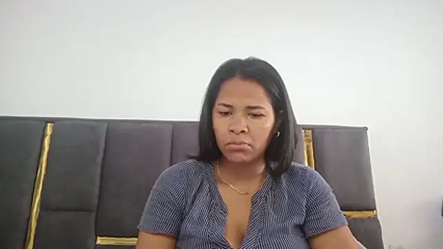 Snapshot of aleixane chatting on 06.27.26 aleixane online show from 06.27.26