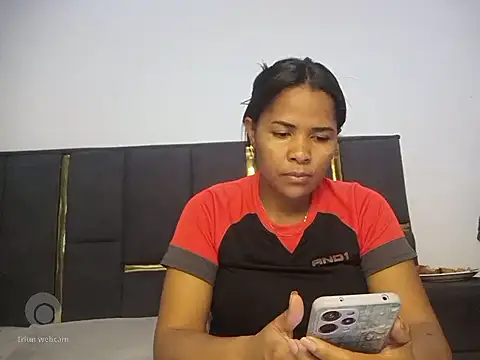 Snapshot of aleixane chatting on 07.20.26 aleixane online show from 07.20.26