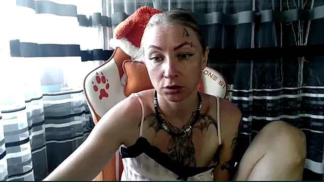 cold lollipop online show from 04.13.26