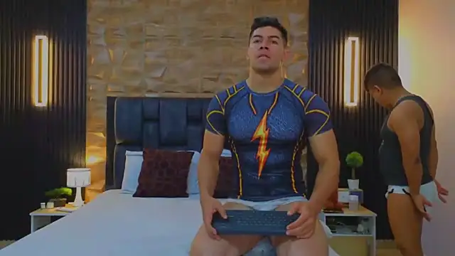 Snapshot of FelipeAndMarcello3 chatting on 03.03.25 FelipeAndMarcello3 online show from 03.03.25