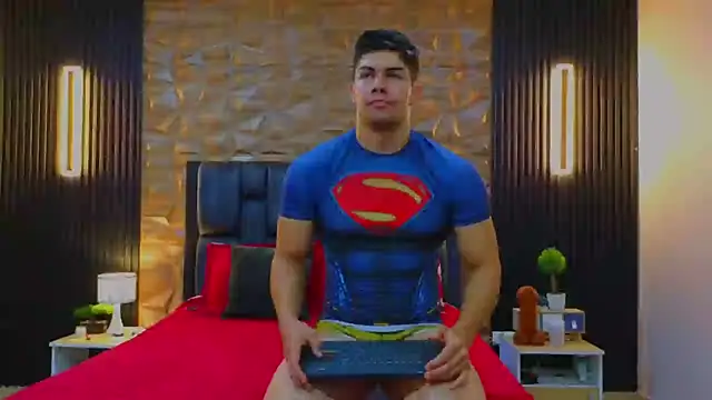 Snapshot of FelipeAndMarcello3 chatting on 03.17.25 FelipeAndMarcello3 online show from 03.17.25