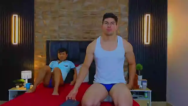 Snapshot of FelipeAndMarcello3 chatting on 03.19.25 FelipeAndMarcello3 online show from 03.19.25