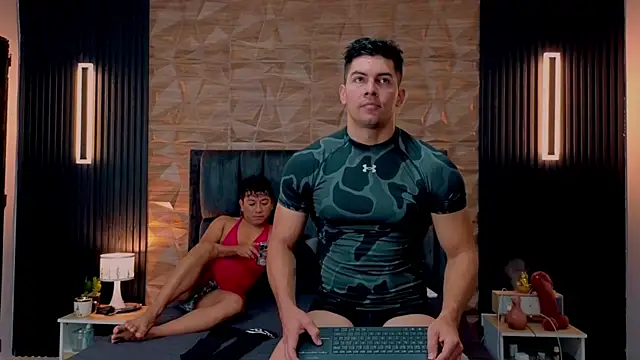 Snapshot of FelipeAndMarcello3 chatting on 09.08.25 FelipeAndMarcello3 online show from 09.08.25