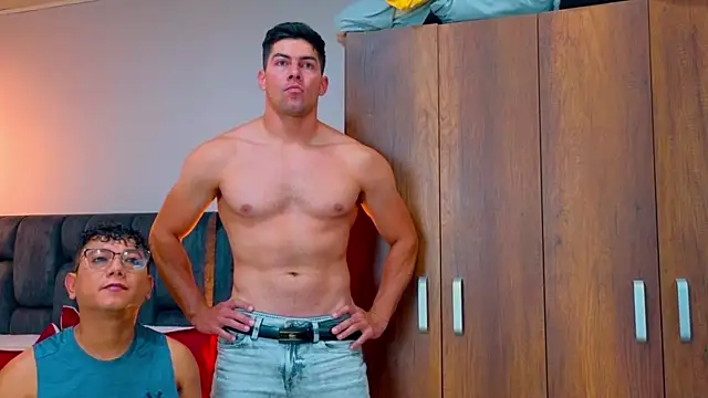 Snapshot of FelipeAndMarcello3 chatting on 12.13.25 FelipeAndMarcello3 online show from 12.13.25