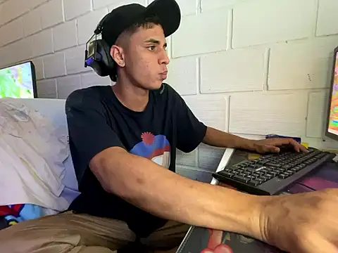 Max TheHorseDick online show from 01.14.26