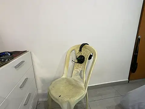 Snapshot of Max_TheHorseDick chatting on 05.01.26 Max TheHorseDick online show from 05.01.26
