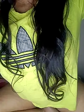 Snapshot of Sweet-Berry chatting on 12.23.24 Sweet-Berry online show from 12.23.24