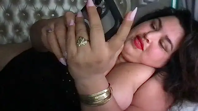 Snapshot of fatbbwpanocha69 chatting on 02.13.25 fatbbwpanocha69 online show from 02.13.25