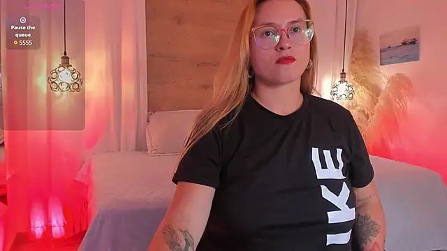 halaaa 1 online show from 12.22.25