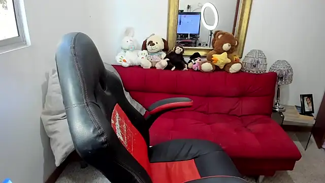 NicolettColin online show from 12.04.24