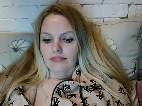 Angel girllovemy online show from 11.28.25