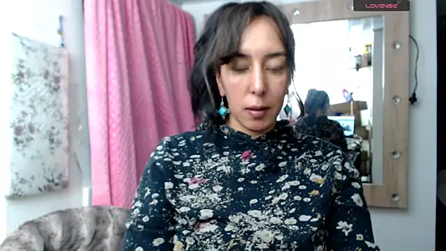 Bekkakinky online show from 10.31.25