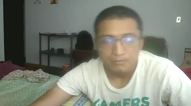 Snapshot of Mghty-cockl88 chatting on 01.10.25 Mghty-cockl88 online show from 01.10.25