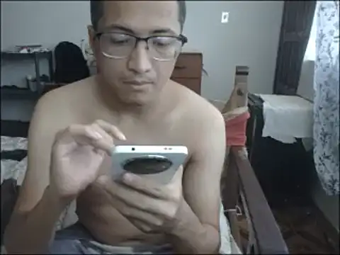 Snapshot of Mghty-cockl88 chatting on 03.03.25 Mghty-cockl88 online show from 03.03.25