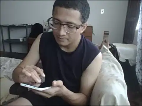 Snapshot of Mghty-cockl88 chatting on 03.15.25 Mghty-cockl88 online show from 03.15.25