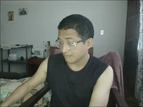 Snapshot of Mghty-cockl88 chatting on 10.16.25 Mghty-cockl88 online show from 10.16.25