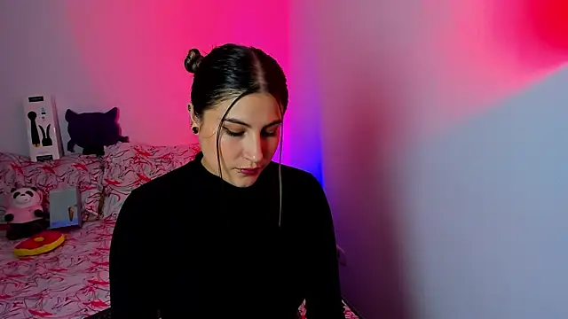 Snapshot of amelie_collins chatting on 03.06.25 amelie collins online show from 03.06.25