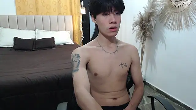 Elio-cam online show from 11.14.25