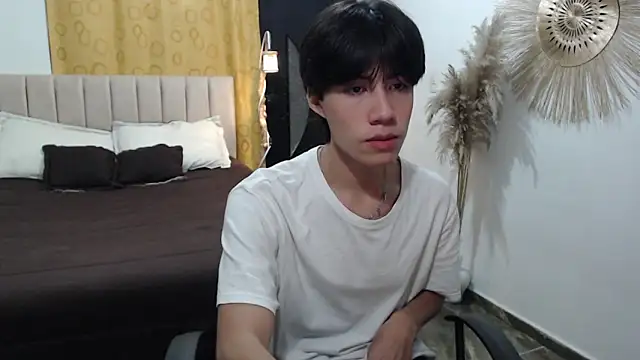 Elio-cam online show from 11.15.25